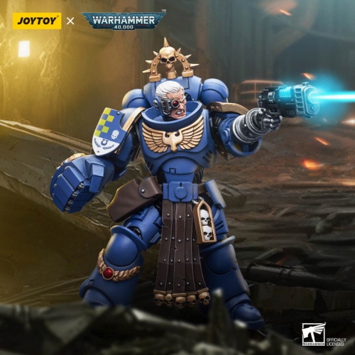 【In Coming】Joytoy Warhammer 40K JT7677 1/18 Ultramarines Lieutenant with Power Fist