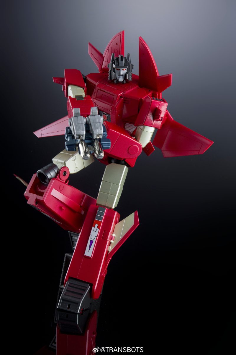 X-Transbots MX-61T Ballistic Misfire Youth Ver. - Bombusbee