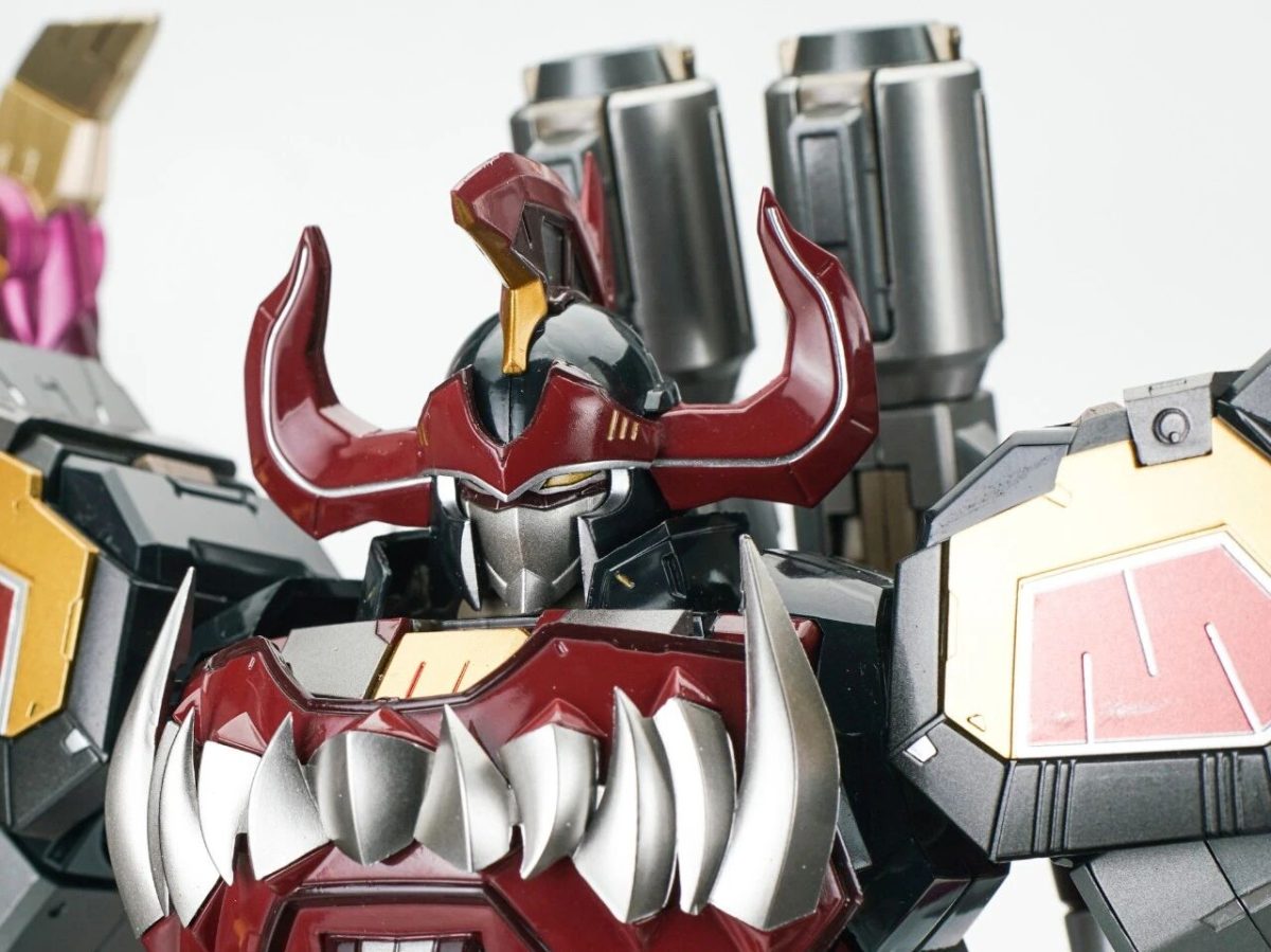 Beasts-Megazord-6-1200x899.jpg