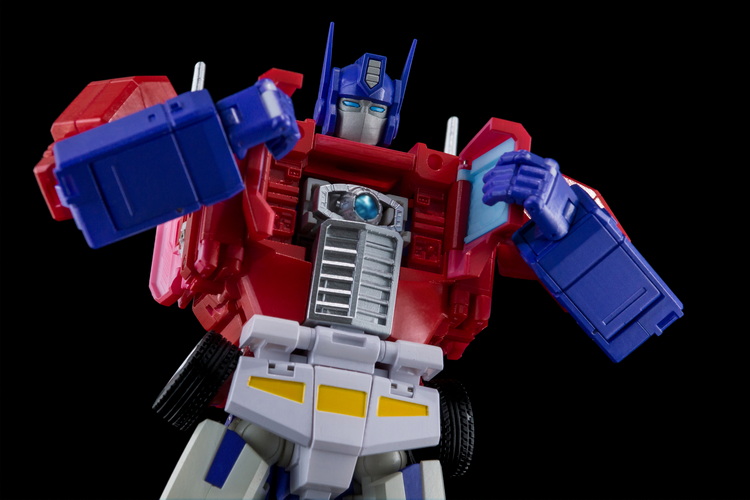 KFC Optimus Prime Raijin Engine | Bombusbee