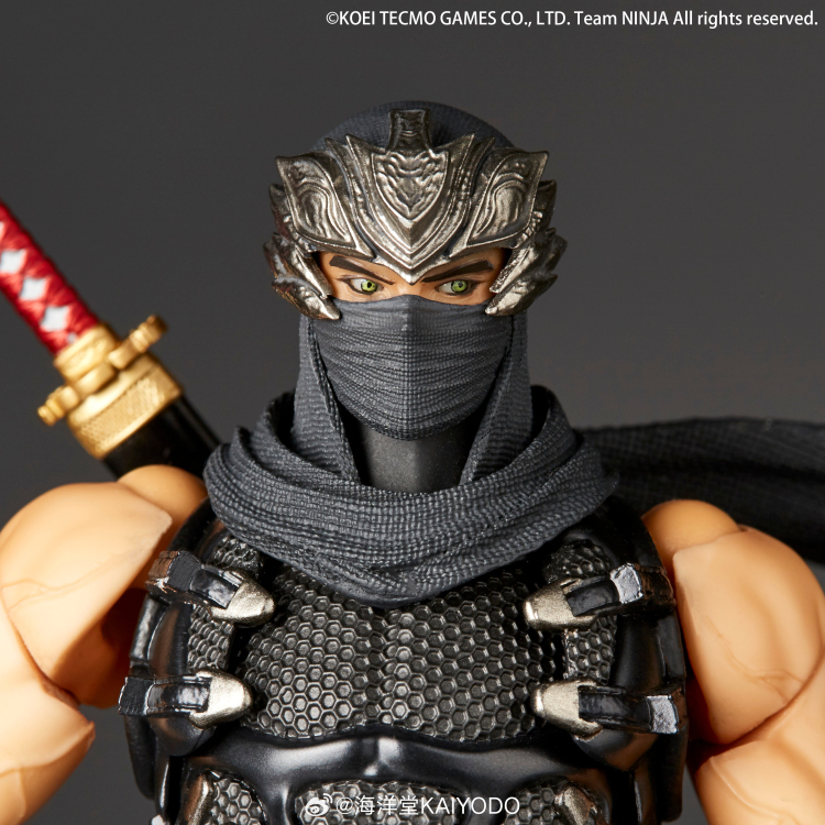 KAIYODO Ninja Gaiden Ryu Hayabusa Bombusbee