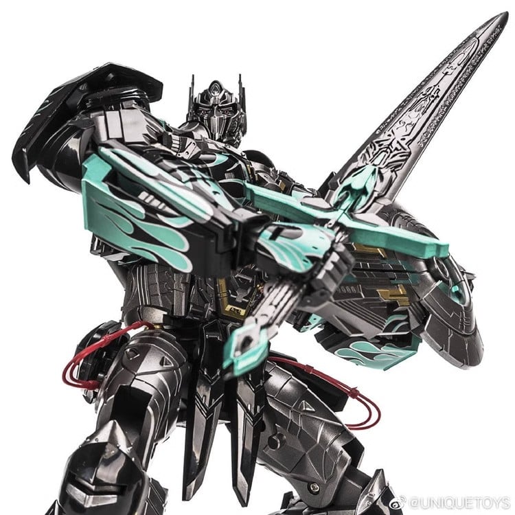 Transform Your Collection with UT R 02B Optimus Prime Bombusbee