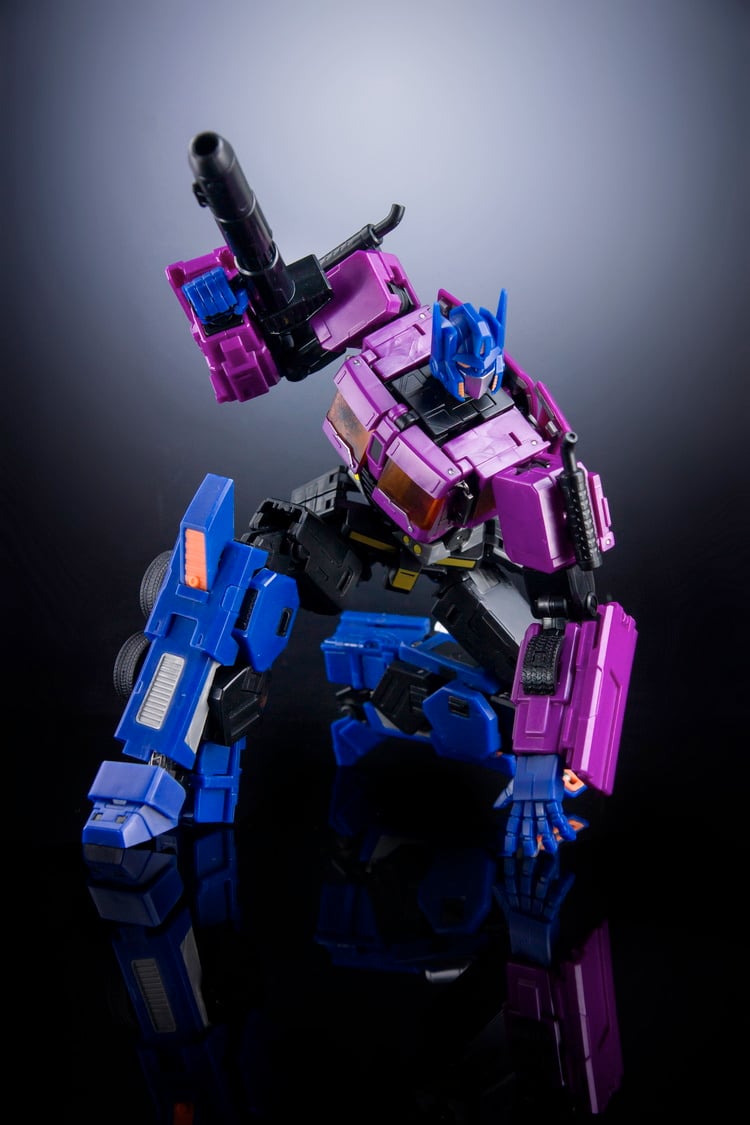 Shigeru Ningyo Do SND-08S Optimus Prime | Bombusbee